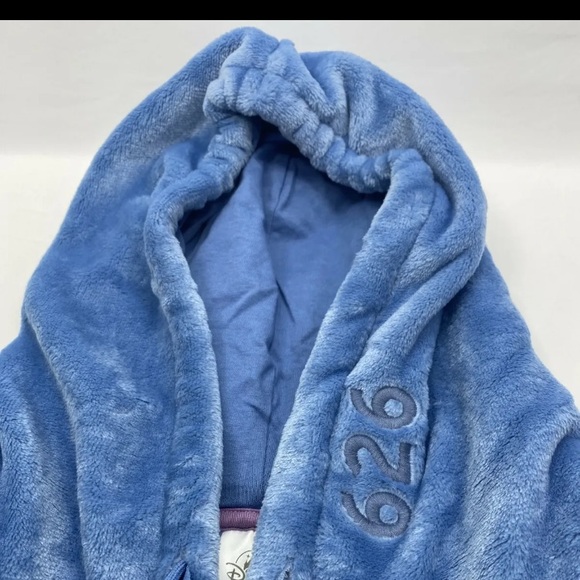 Disney Stitch Velour Pullover Hoodie Soft Pocket World Disneyland Lilo & Stich - Picture 4 of 15